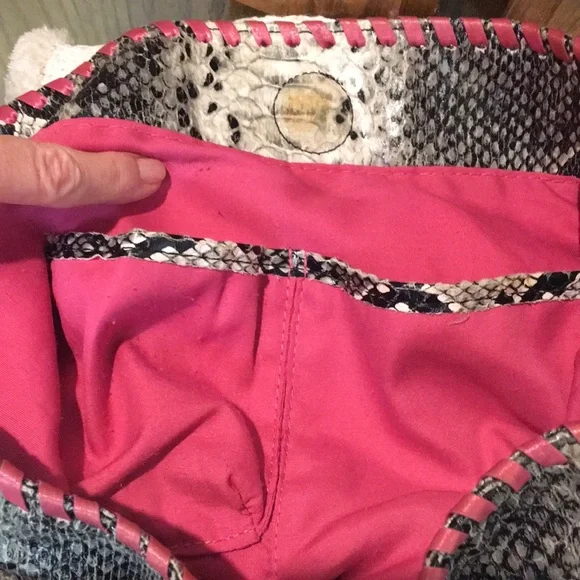 Snake Print Chain Strap Shoulder Bag - Picture 13 of 15